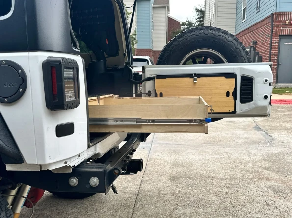 Boot_organizer_for_jeep_wrangler_jk