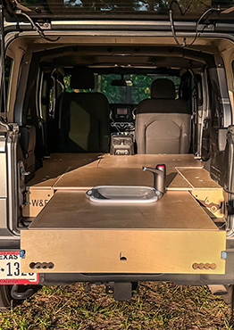 The Camper Kit "Glacier" for Jeep Wrangler JLU with/without sub